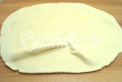 Пирог с яблоками из слоеного теста Пирог с яблоками из слоеного теста