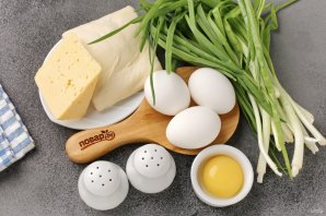 Рулет "Весенний" с зелёным луком и яйцом