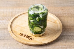 Салат из огурцов с базиликом на зиму