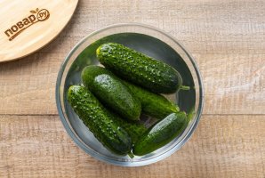 Салат из огурцов с базиликом на зиму