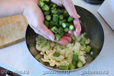 Салат из спаржи с цветной капустой и яйцом Салат из спаржи с цветной капустой и яйцом