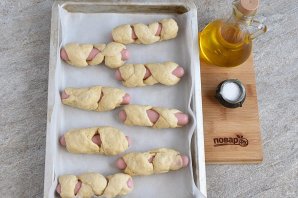 Сосиски в тесте без дрожжей