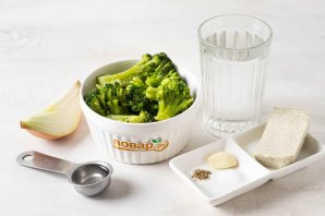 Суп-пюре с брокколи и плавленым сыром