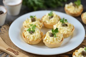 Тарталетки с яйцом Тарталетки с яйцом