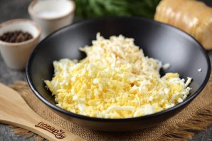 Тарталетки с яйцом Тарталетки с яйцом