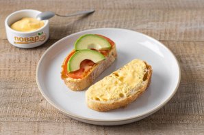 Теплые бутерброды с авокадо и помидорами Теплые бутерброды с авокадо и помидорами