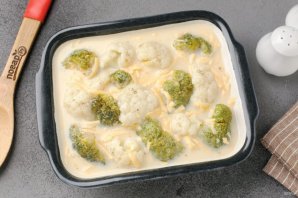 Запеканка из замороженной цветной капусты и брокколи