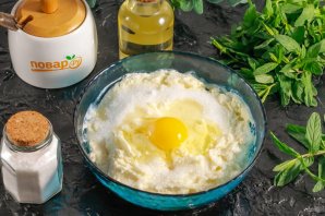 Жареные шайбочки из творога на сковороде