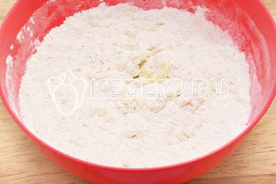 Быстрое печенье с малиновым джемом