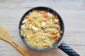 Чечевица с индейкой и овощами