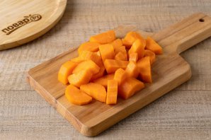 Фруктово-овощной смузи из сельдерея, моркови и банана