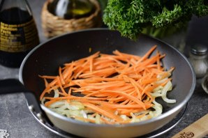 Фунчоза с креветками и овощами Фунчоза с креветками и овощами