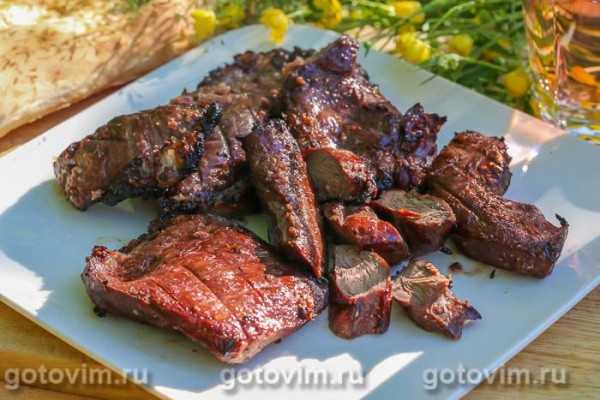 Говяжье сердце на гриле (на решетке) Говяжье сердце на гриле (на решетке)