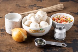 Гречневая лапша с грибами, овощами и кокосовым молоком