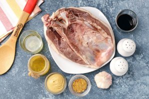 Гусиная грудка в духовке