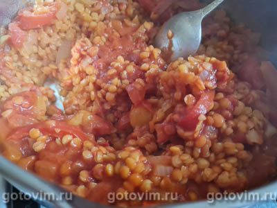 Густой суп из красной чечевицы с помидорами и сладким перцем