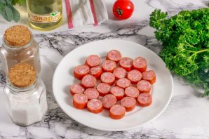 Яичница с колбасой