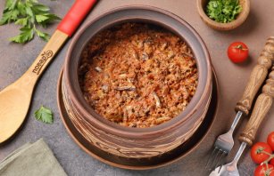 Картошка с килькой в томатном соусе