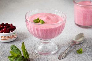 Клюквенный мусс с манкой Клюквенный мусс с манкой