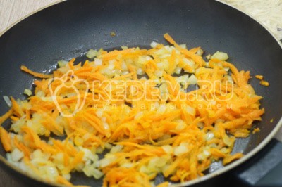 Куриный суп с лапшой