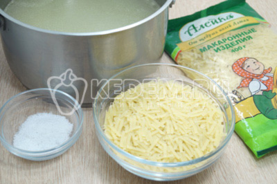 Куриный суп с лапшой