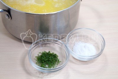 Куриный суп с вермишелью паутинка Куриный суп с вермишелью паутинка