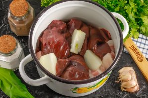 Ливерная яичная колбаса