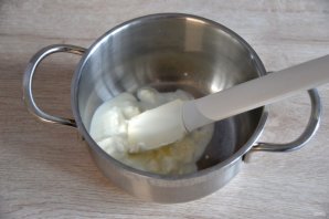 "Макаронс" на итальянской меренге