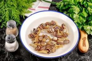 Маринованные виноградные улитки