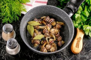 Маринованные виноградные улитки