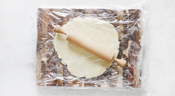 Нежный пирог с зеленью и кедровыми орехами, пошаговый рецепт с фото Нежный пирог с зеленью и кедровыми орехами, пошаговый рецепт с фото