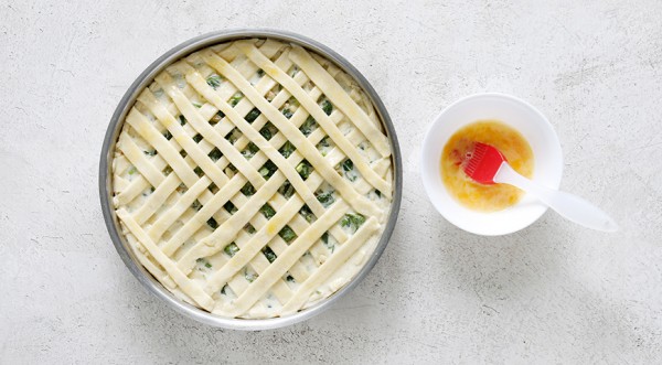 Нежный пирог с зеленью и кедровыми орехами, пошаговый рецепт с фото Нежный пирог с зеленью и кедровыми орехами, пошаговый рецепт с фото