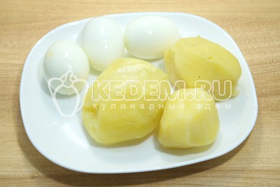 Окрошка классическая с колбасой Окрошка классическая с колбасой