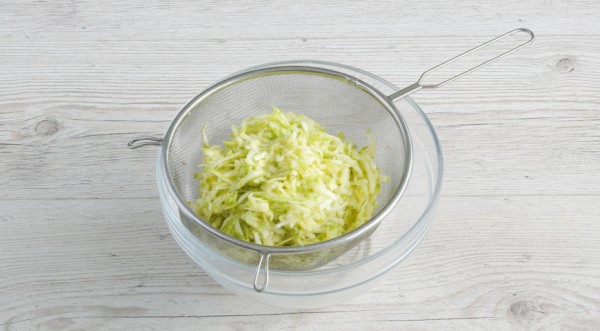 Оладьи из кабачков без яиц, пошаговый рецепт с фото Оладьи из кабачков без яиц, пошаговый рецепт с фото