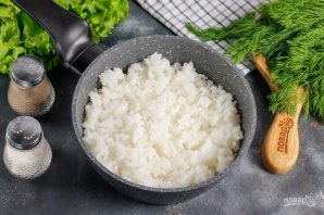 Онигири с лососем