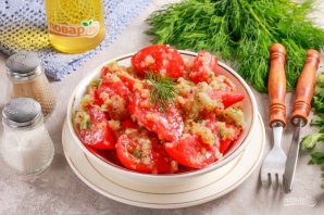 Пикантная закуска из помидоров