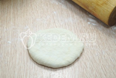 Пирожки с картошкой жареные на сковороде