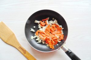 Постный суп из красной фасоли