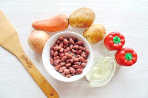 Постный суп из красной фасоли