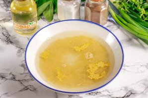 Пшенная каша с салом