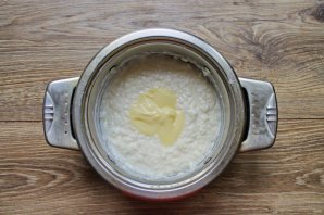 Рисовая каша с кокосовой стружкой и сгущенным молоком