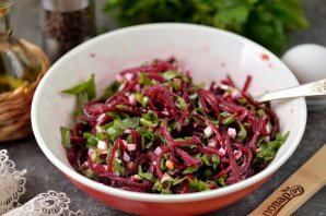 Салат из свеклы с щавелем