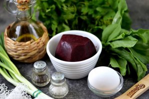 Салат из свеклы с щавелем