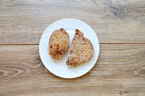 Салат с жареным тунцом