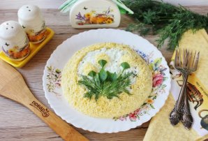 Салат "Желтый одуванчик" с кукурузой