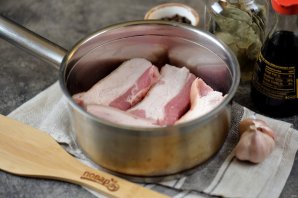 Сало в соевом соусе