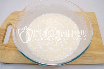 Шарлотка с яблоками в духовке