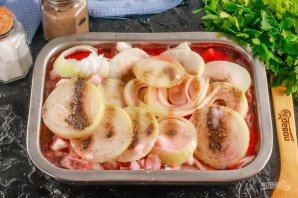 Шашлык на красном вине