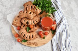 Слойки с фаршем