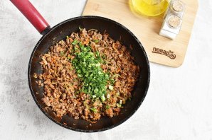 Слойки с фаршем